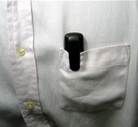 HDMI出力付き胸ポケット装着式小型ビデオカメラ　CN-067HDの胸ポケット装着例