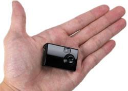 世界最小・最軽量級小型ビデオカメラ！CN-960Mのサイズ